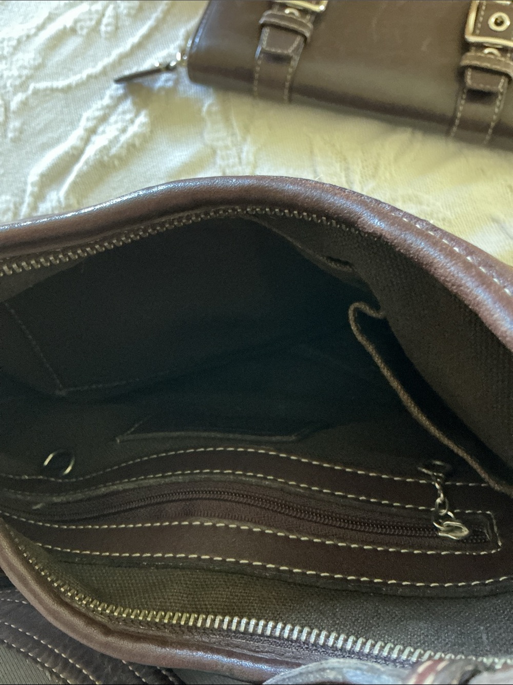 Coach shoulder bag with matching wallet, dark brown and dust bag. - Picture 4 of 12